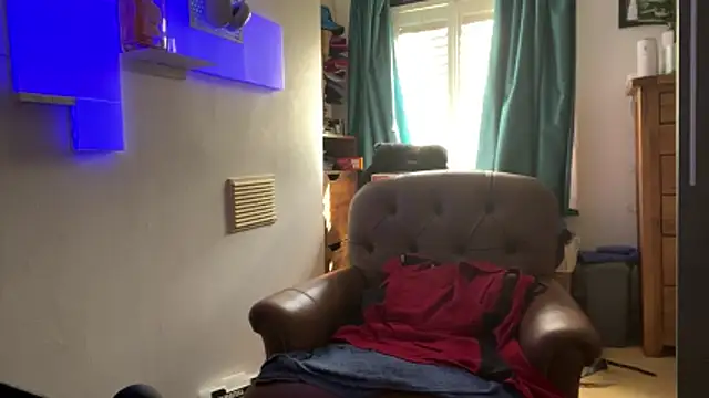 LeatherSdaddy online show from April 2026 01:38:01 PM