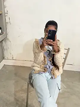 Riya 917 online show from November 2025 07:20:01 AM