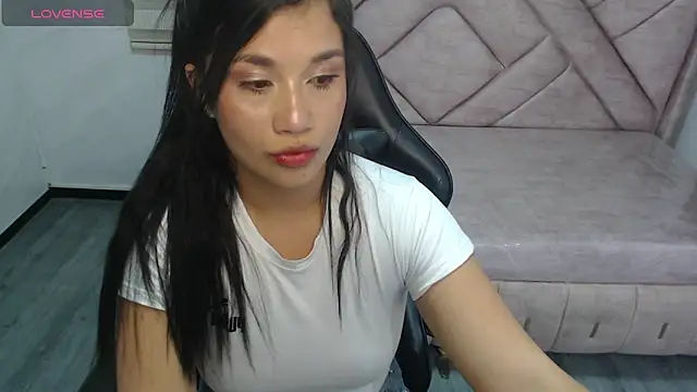 Snapshot of Violetta_jhonson_a chatting on May 2026 04:03:01 PM Violetta jhonson a online show from May 2026 04:03:01 PM