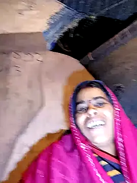 Neetujk online show from December 2025 06:48:02 PM