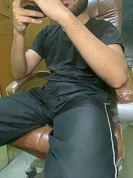 hotyyyyjonny online show from April 2026 02:39:01 AM