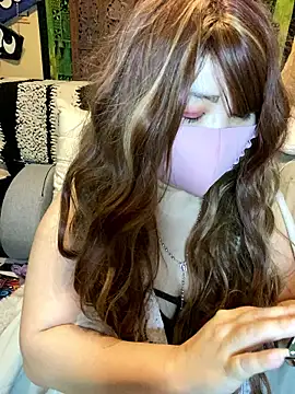 oxLILxMELOxo online show from November 2025 12:56:01 PM