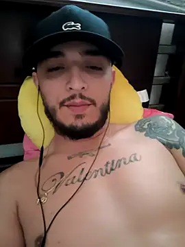 Snapshot of mohamedkarimm chatting on December 2025 02:12:02 PM mohamedkarimm online show from December 2025 02:12:02 PM