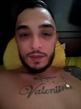 Snapshot of mohamedkarimm chatting on December 2025 02:22:01 PM mohamedkarimm online show from December 2025 02:22:01 PM