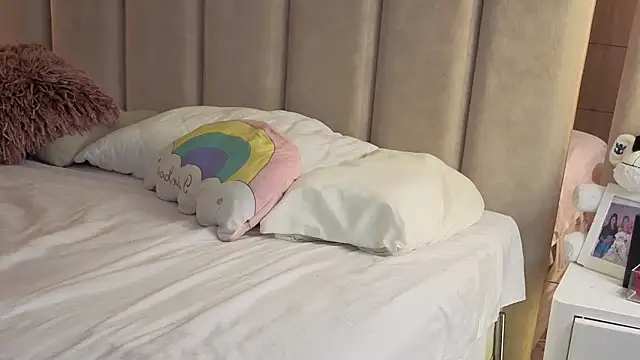 Snapshot of Iamnyxy chatting on December 2025 11:08:02 AM Iamnyxy online show from December 2025 11:08:02 AM