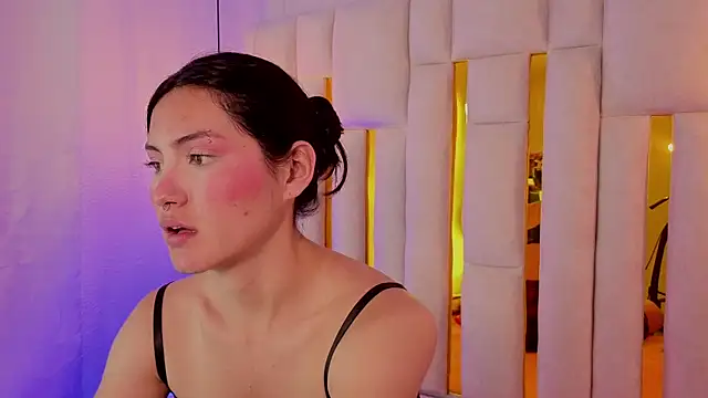 Brandy collinss online show from April 2026 07:14:01 PM