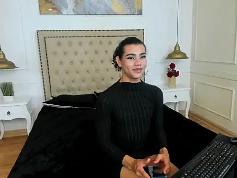 Snapshot of AlexaBellanova chatting on February 2026 03:48:02 AM AlexaBellanova online show from February 2026 03:48:02 AM