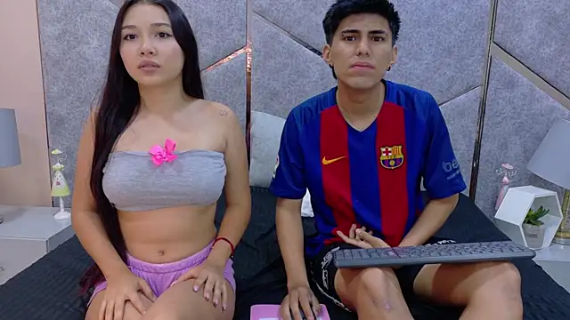 Lily y Finn online show from November 2025 12:05:02 PM