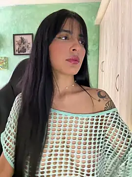 Snapshot of Cristal_Cerati_ chatting on February 2026 08:03:02 PM Cristal Cerati online show from February 2026 08:03:02 PM