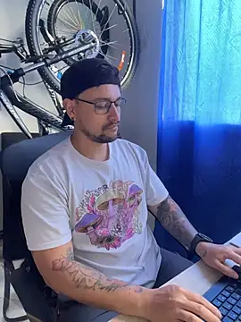 Snapshot of _hans_ro chatting on November 2025 06:52:01 PM hans ro online show from November 2025 06:52:01 PM