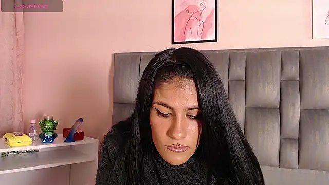 Snapshot of Ailyn-9 chatting on November 2025 09:36:02 PM Ailyn-9 online show from November 2025 09:36:02 PM