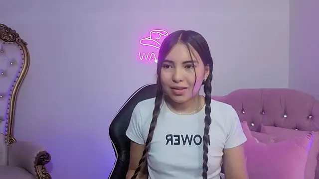 Snapshot of ISABELA_TAY chatting on May 2026 12:01:01 PM ISABELA TAY online show from May 2026 12:01:01 PM
