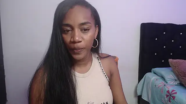 AishaOwens online show from November 2025 07:47:01 PM