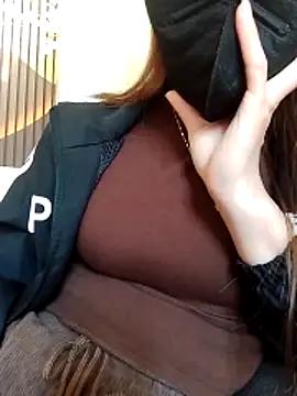 Snapshot of Niss8386 chatting on November 2025 06:57:01 AM Niss8386 online show from November 2025 06:57:01 AM