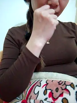 Snapshot of Niss8386 chatting on November 2025 01:22:01 PM Niss8386 online show from November 2025 01:22:01 PM