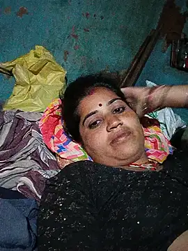 Snapshot of Hot_kamla chatting on August 2026 04:39:02 PM Hot kamla online show from August 2026 04:39:02 PM