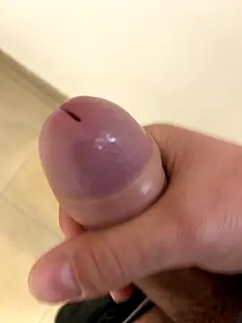 Snapshot of Rober2709 chatting on November 2025 09:00:02 PM Rober2709 online show from November 2025 09:00:02 PM