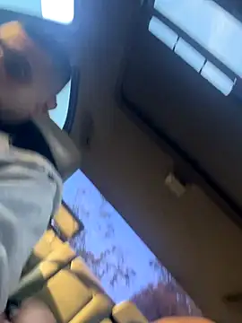 Snapshot of ymfg69 chatting on December 2025 11:42:02 PM ymfg69 online show from December 2025 11:42:02 PM