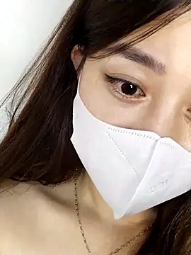 Snapshot of MiCandy-Lovee chatting on November 2025 04:50:01 PM MiCandy-Lovee online show from November 2025 04:50:01 PM