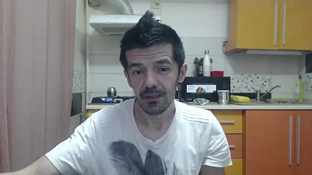 Snapshot of Dale_E chatting on December 2025 05:24:02 AM Dale E online show from December 2025 05:24:02 AM