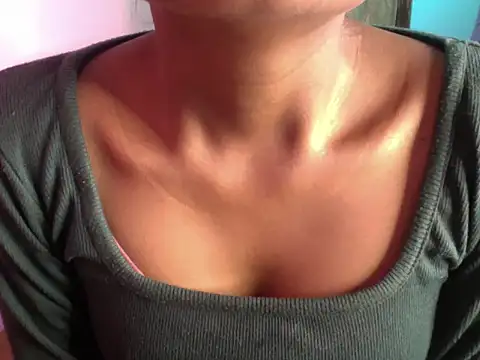 Snapshot of Riyya_00 chatting on November 2025 06:07:02 AM Riyya 00 online show from November 2025 06:07:02 AM