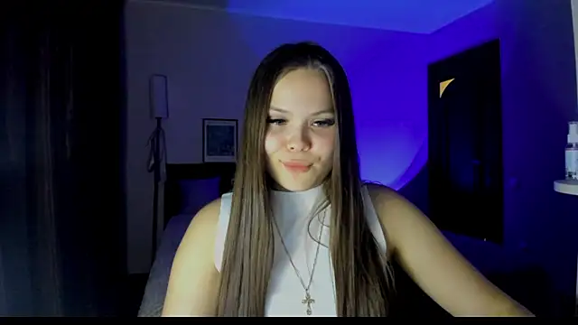 Snapshot of Kira_love_81 chatting on May 2026 07:43:01 PM Kira love 81 online show from May 2026 07:43:01 PM