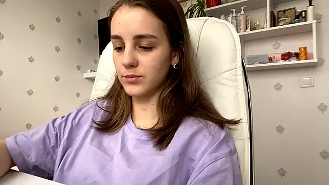 Snapshot of SweetieKatie chatting on November 2025 10:26:02 AM SweetieKatie online show from November 2025 10:26:02 AM