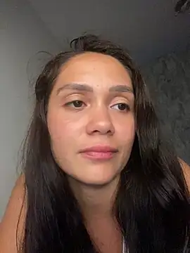 carolsapequinha online show from February 2026 11:36:02 PM