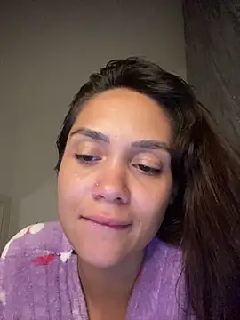 carolsapequinha online show from June 2026 07:36:01 AM