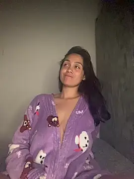 carolsapequinha online show from June 2026 04:06:02 AM