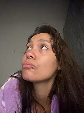 carolsapequinha online show from June 2026 05:39:01 PM