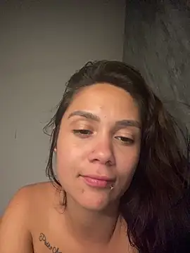 carolsapequinha online show from July 2026 02:19:02 AM