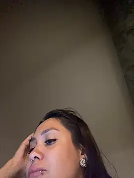 carolsapequinha online show from July 2026 04:52:02 AM