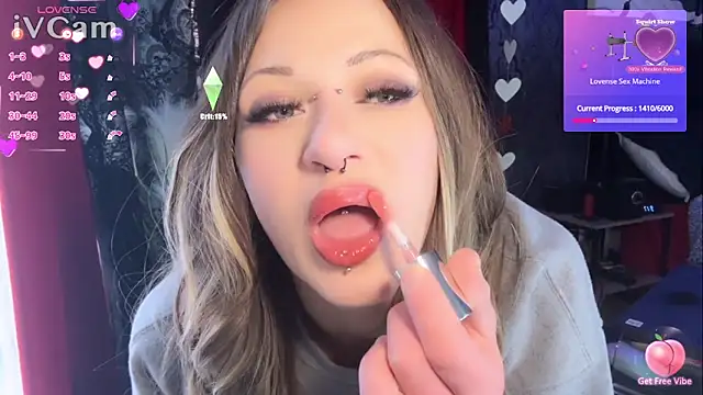 Snapshot of AshenRoe chatting on February 2026 04:16:02 PM AshenRoe online show from February 2026 04:16:02 PM