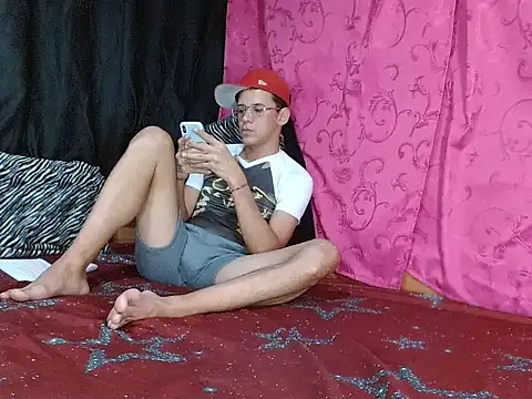 Snapshot of FANTASYBOYS11 chatting on December 2025 10:38:02 PM FANTASYBOYS11 online show from December 2025 10:38:02 PM