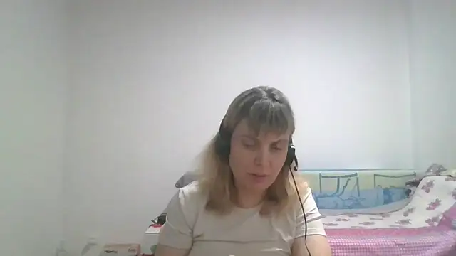 Snapshot of CherieAdair chatting on November 2025 03:52:02 PM CherieAdair online show from November 2025 03:52:02 PM