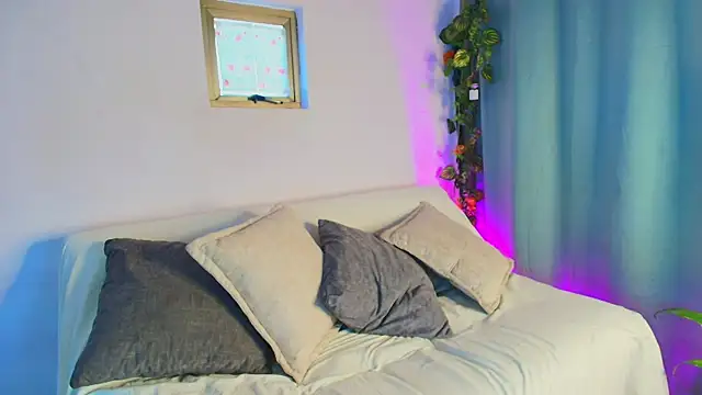 lizzy kane online show from December 2025 08:07:02 PM