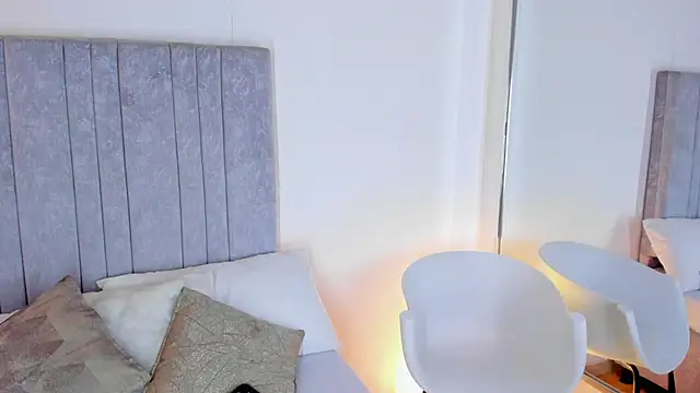 Martina 077 online show from February 2026 08:17:02 PM