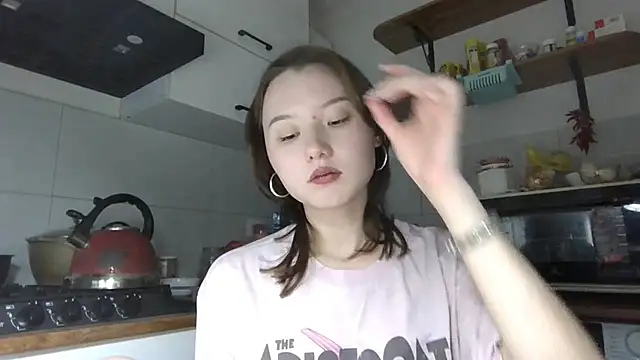 Snapshot of DeenaCaho chatting on November 2025 03:45:02 PM DeenaCaho online show from November 2025 03:45:02 PM