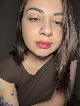 Lovynna online show from May 2026 09:57:01 PM