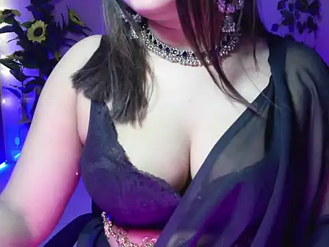 Saira Hotty online show from February 2026 03:54:01 AM