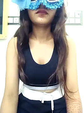 TINA9900 online show from November 2025 12:59:02 PM