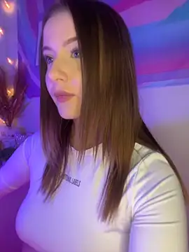 Snapshot of LoKIRAve chatting on December 2025 12:47:01 PM LoKIRAve online show from December 2025 12:47:01 PM