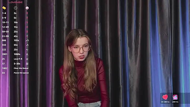 RochelCozzi online show from January 2026 04:09:01 PM