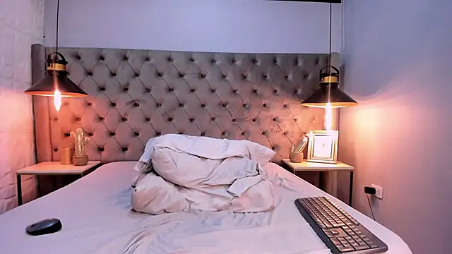 MattFiore online show from November 2025 11:54:02 AM