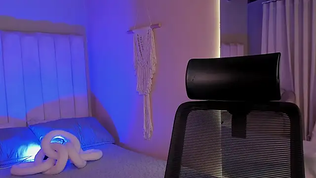 Seab trooy online show from February 2026 10:46:02 PM