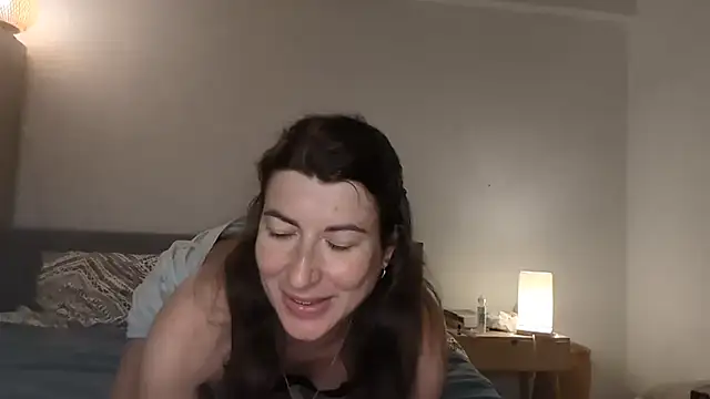 Snapshot of Jo_LieLive chatting on June 2026 07:15:02 PM Jo LieLive online show from June 2026 07:15:02 PM