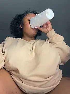 Busty-Sweetheart online show from December 2025 08:24:02 PM