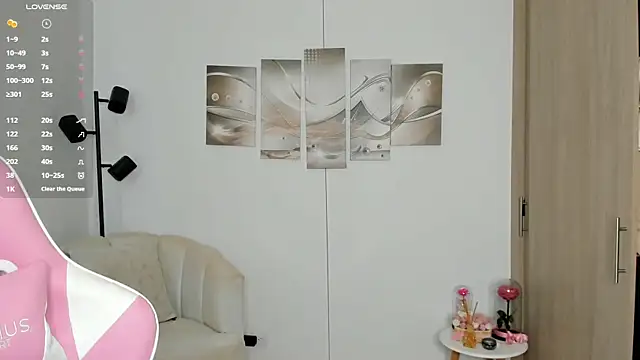 haileyflorez  online show from June 2026 01:53:02 PM