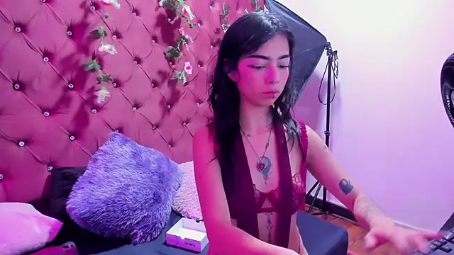  Ivy Luna online show from May 2026 12:50:02 AM